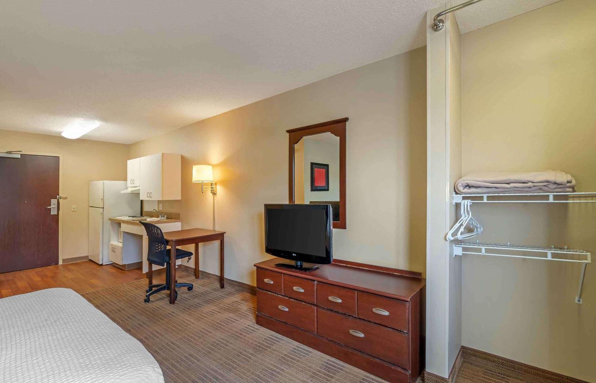 Extended Stay America Suites - Chicago - Woodfield Mall Schaumburg Eksteriør billede