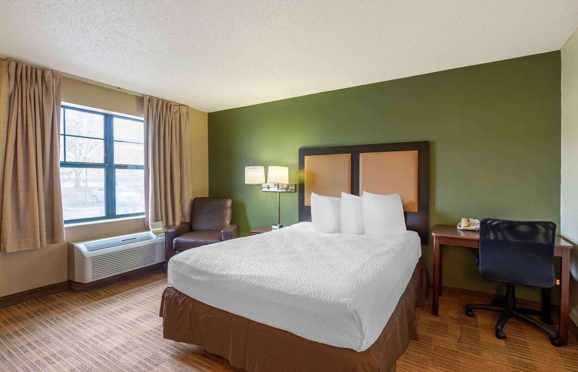 Extended Stay America Suites - Chicago - Woodfield Mall Schaumburg Eksteriør billede